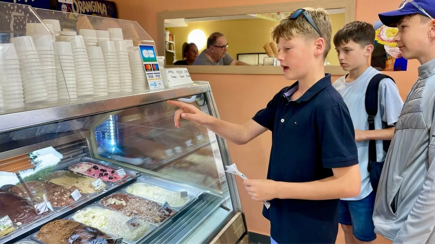 A Barney student orders ice cream in French.
