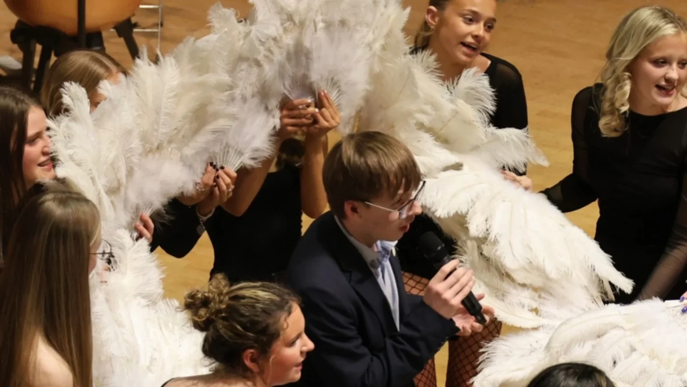 The cast of Barney's Chicago doing a preview performance.