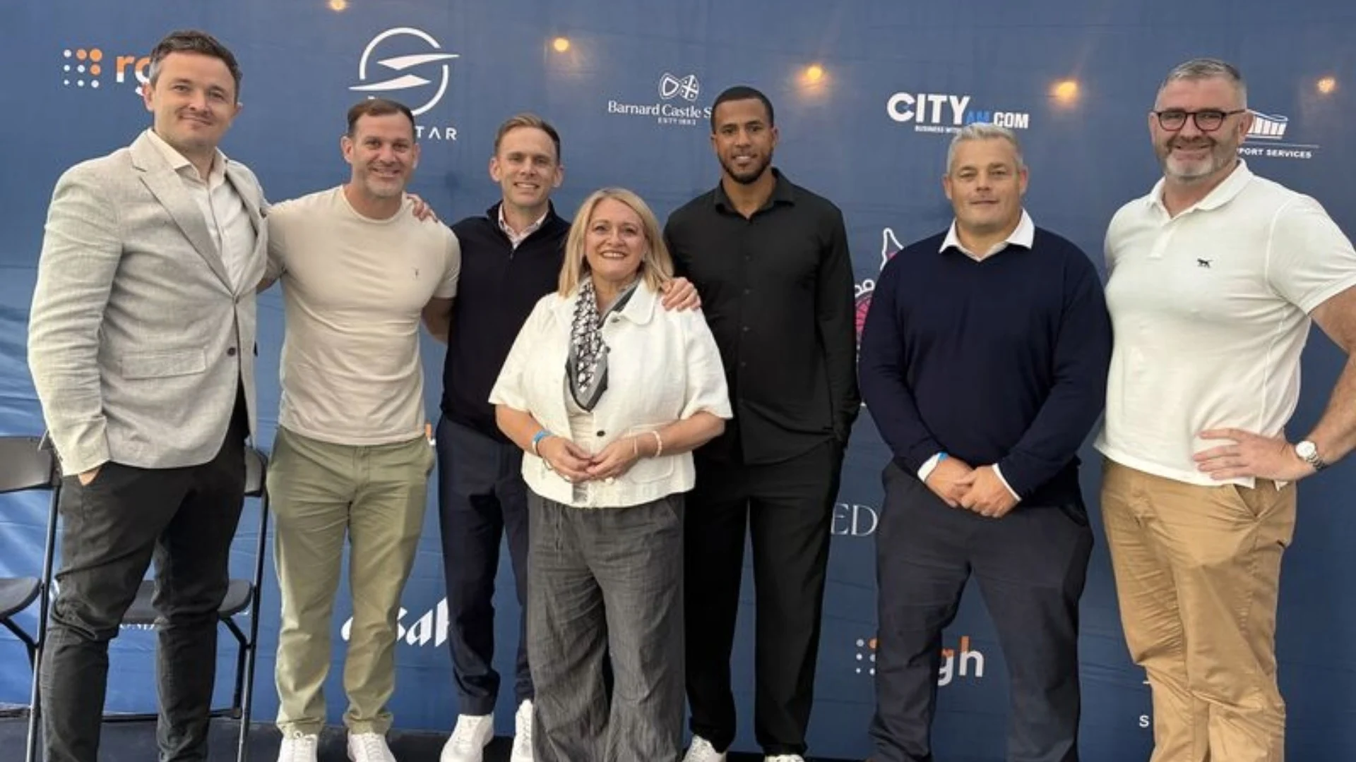 Barnardians meeting with the London City 7s.